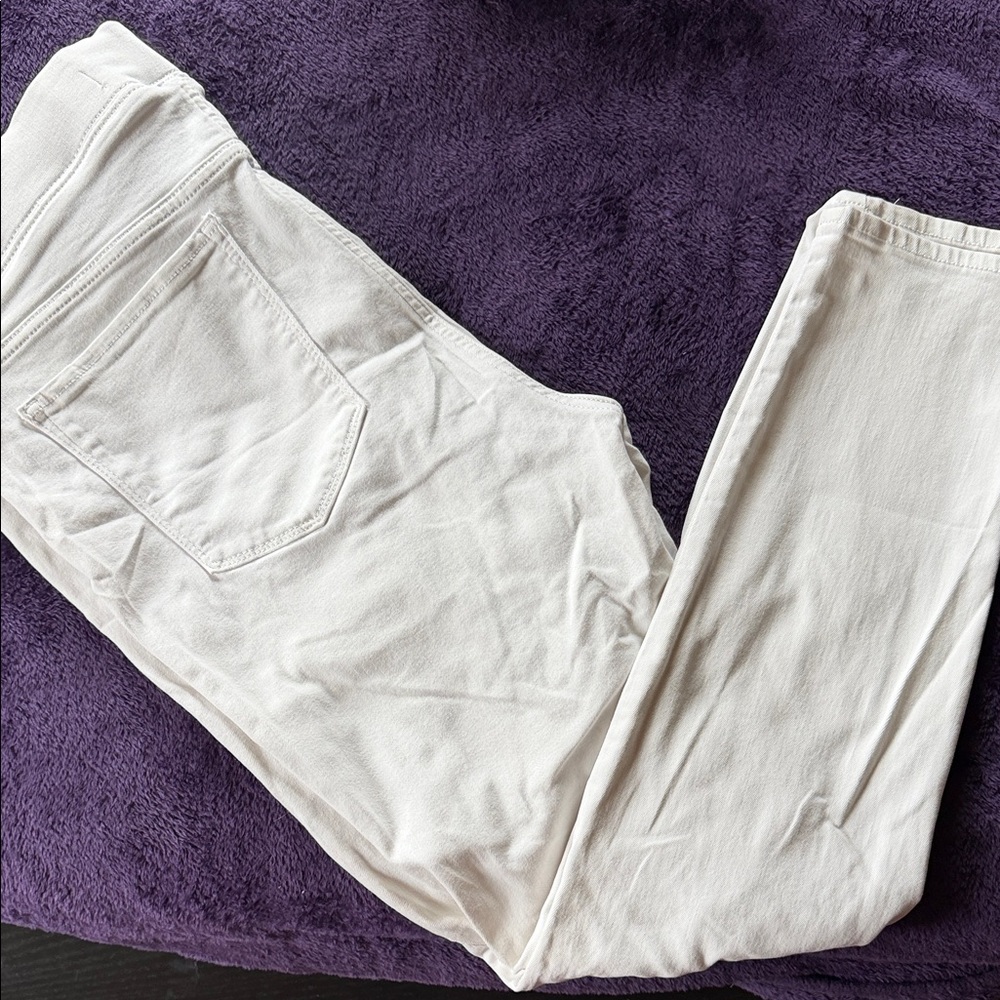 Old Navy Rockstar White Distressed Skinny Jeans - Picture 2 of 5